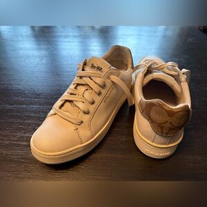 Coach Clip Low Top Cream Sneakers